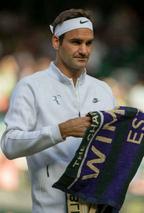 Roger federer en finale de wimbledon pour la 11e fois. RF.Wimbledon 2017. | Roger federer, Federer wimbledon ...