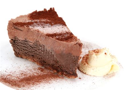 Aprende cómo preparar mousse de chocolate con sólo 4 ingredientes. Torta De La Crema Batida De Chocolate Imagen de archivo ...