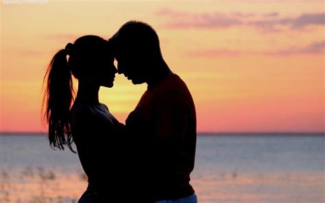 Download Couple Sunset Kiss Day Wallpapers For Your Mobile Cell Phone