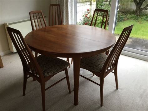 Danish Teak Circular Dining Room Table And 5 Chairs In Newquay