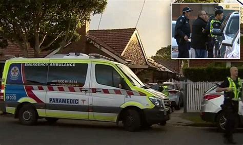 Suspected Murder In Melbourne As Woman Has Her Throat Cut Daily Mail