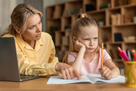 Strict Parents 5 Signs And Effect Of Strict Parenting Findmykids