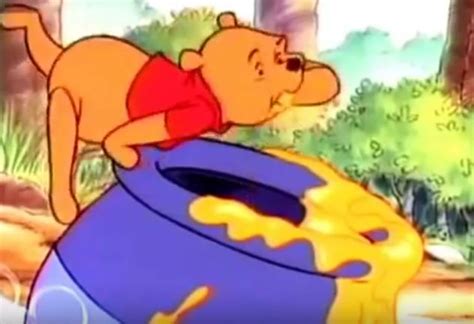Winnie The Pooh Eating Honey Winnie The Pooh Pooh Winnie
