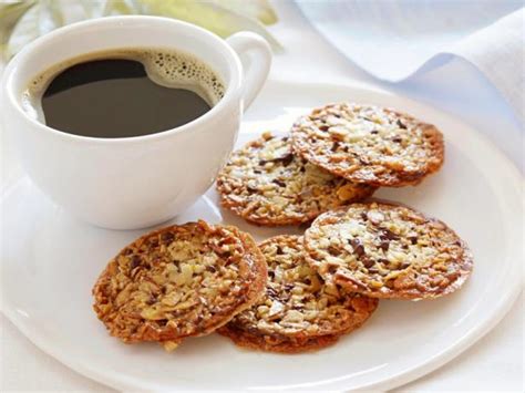Whether you love sugar cookies, chocolate chip cookies, peanut butter cookies, or shortbread cookies, we've got them all! Florentines Recipe | Giada De Laurentiis | Food Network