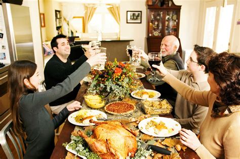 People in america like to decorate the outsides of their houses with lights and sometimes even statues of santa. Thanksgiving should be crowned America's national 'Cheat Day'