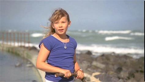 She was born to parents; Picture of Bindi Irwin in Free Willy: Escape from Pirate's ...