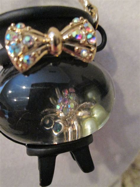 Aut Betsey Johnson Enchanted Forest Witchs Cauldron Long Pendant