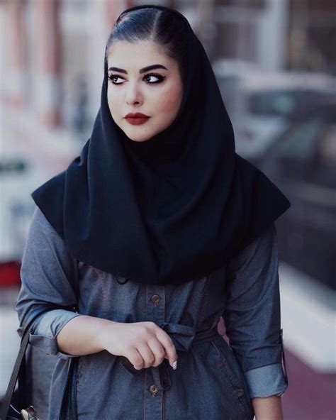 Pin By Nauvari Kashta Saree On Hijabi Queens Fashion Ao Dai Hijab Fashion