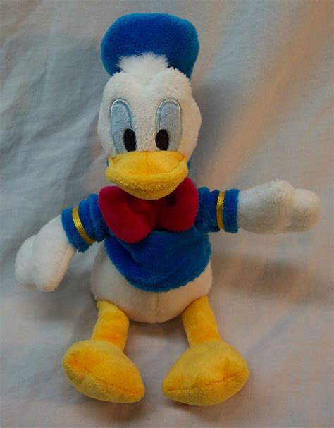 Walt Disney Very Soft Donald Duck 9 Plush Stuffed Animal Toy Action
