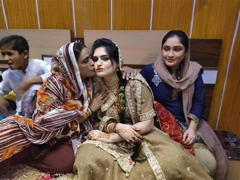 Scopri ricette, idee per la casa, consigli di stile e altre idee da provare. Marvi Sindho Wedding Pics - Marvi Sindho Wedding Pics Marvi Sindhu Sindh Sitara Honor The Woman ...