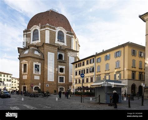 Florence Italy January 2022 Chapel With Dome That Houses The Tombs