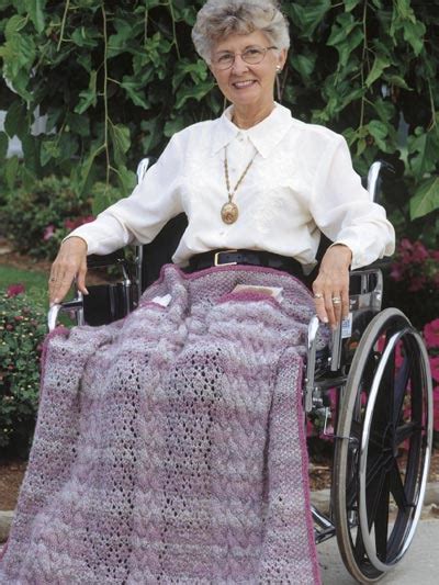 Free crochet lap robe pattern. Wheelchair Throw - Knitting | Free Patterns