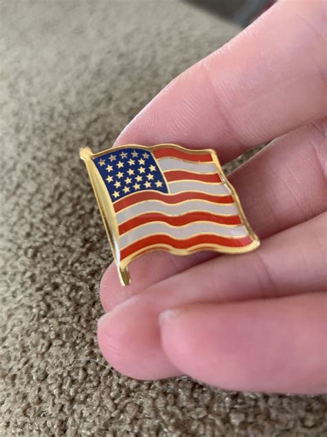 Vintage American Flag Gold Tone Enamel Lapel Pin GW5 EBay