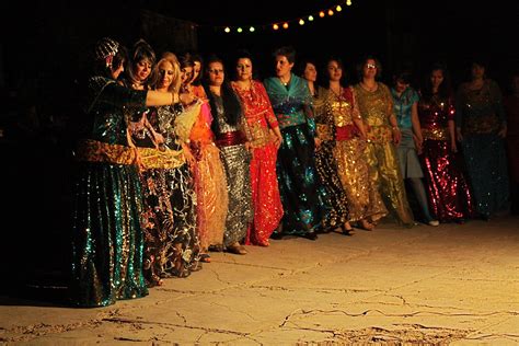 Kurdistan Womens Kurdish Dance رقص کردی Parisa Yazdanjoo Flickr