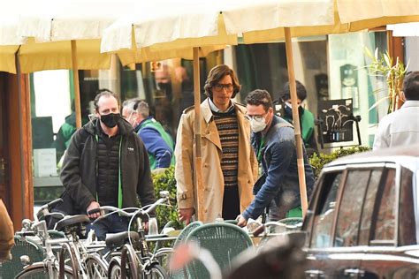 House of gucci also stars salma hayek, jack huston, camille cottin, and reeve carney. Lady Gaga, criticada por no hablar con Patrizia Reggiani ...