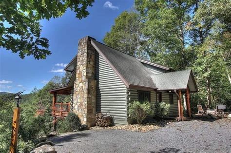 Mt leconte can be seen from the deck, living room and entire grill/picnic area. Gatlinburg Cabin Rentals Blog - Parkside Cabins in TN