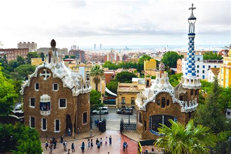 Visiting barcelona with the city pass is easy. On the Antoni Gaudi Trail in Barcelona