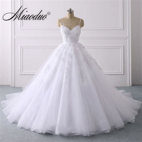 Elegant Lace Applique Ball Gown Wedding Dress 2019 Sexy