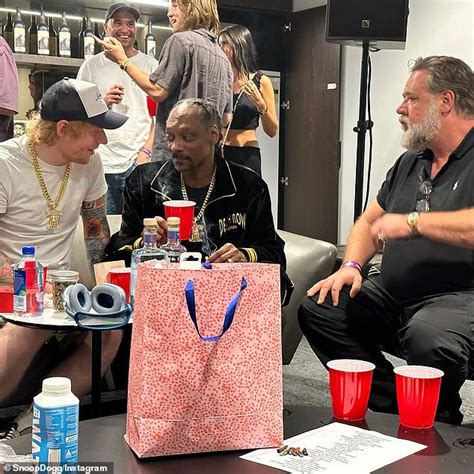 Snoop Dogg Parties With Ed Sheeran And Russell Crowe At His Melbourne