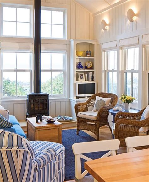 26 Small Cozy Beach Cottage Style Living Room Interior Design And Decor