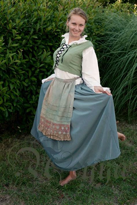 18th Century Peasant Dress Sewing Projects