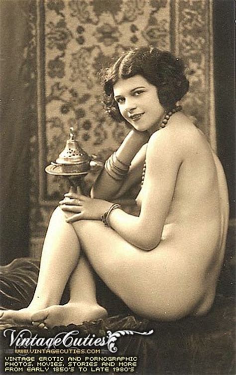 Vintage Photos Of All Nude Ladies In 1930s Posing So Passionately Porn Tv