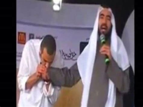 أن التائب التوبة النصوح يغفر له سيئاته، ويدخله الله الجنة فضلا منه وإحسانا . جولولي | لماذا نشر الشيخ عادل الكلباني هذه الصورة لأحمد ...