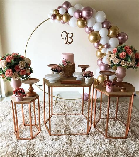 Decoração Com Arco Romano