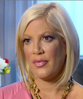 Tori Spelling Regrets Breast Implants Plus Who Is Planning Shannen Doherty S Wedding Hollywood