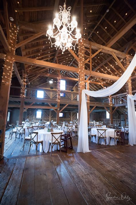 Rustic Barn Wedding Venue In Indiana With Gorgeous Lighting And Elegant
