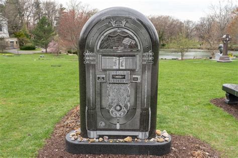 5 Reasons To Visit Lake View Cemetery In Cleveland
