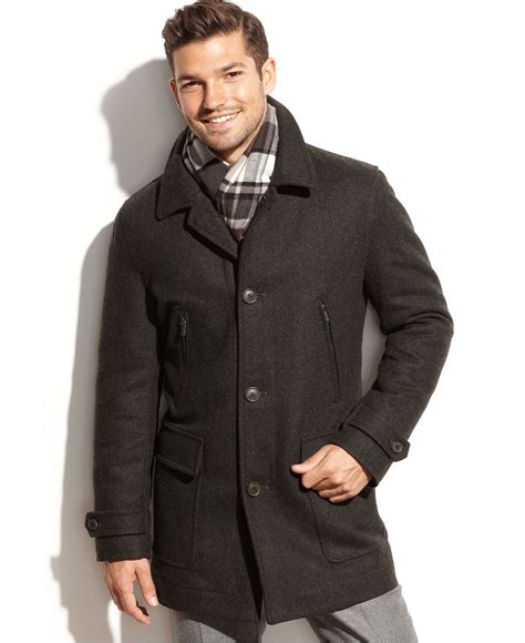 A wardrobe staple, it pairs well with both casual and more formal looks.shell: Car Coat And Topcoat - CARCROT