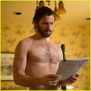 Michiel Huisman Goes Shirtless In New Age Of Adaline Image Exclusive