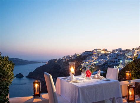 Romantic Dinner In Oia Santorini Petra Restaurant What We Adore