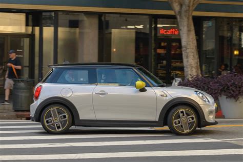 2020 Mini Cooper Se Electric Car Nits Dealerships In March