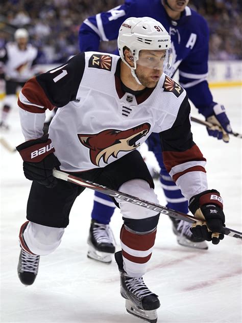 Sabres Sign Taylor Hall