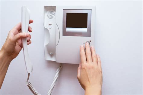 Internetradios test 2021 auf stern.de ⭐️ 11 beste produkte im vergleich inkl. Türsprechanlagen - Funk- oder Kabel? Kosten? Einbau?