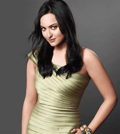 Sonakshi Sinha Wiki Bio Life Story Facts Figures And Net Worth