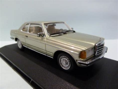 Mercedes Benz 230 Ce Coupe W123 Silver Green 143 430032225