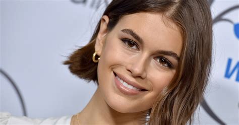 Kaia Gerber Has A Platinum Blond Bob Now — See Her Striking New Look