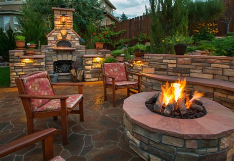 Patina products collegiate series fire pit. Outdoor Fireplace Vs. A Fire Pit - Dynamic Hardscapes