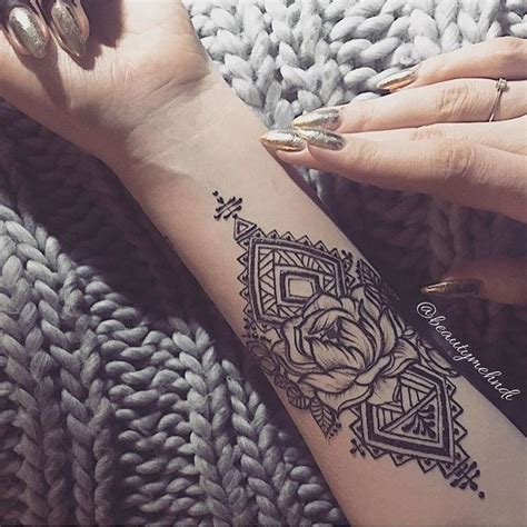 Details 73 Forearm Henna Tattoo Best Incdgdbentre