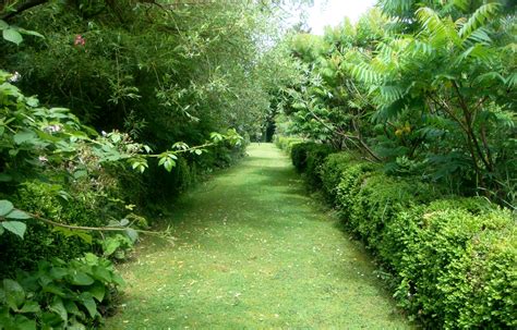 Glendon Hall Kettering Northamptonshire Nn14 1qe National Garden