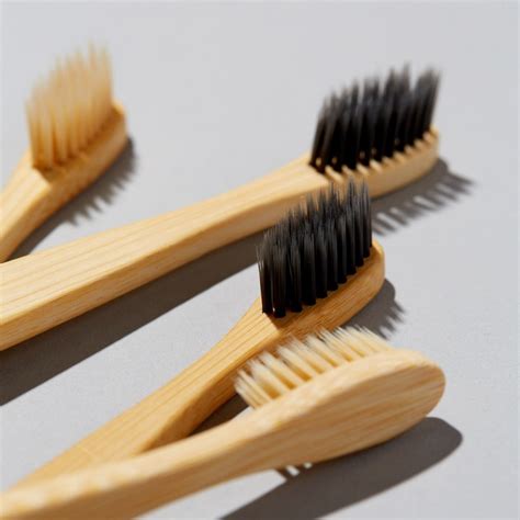 Aromatica Bamboo Toothbrush Duo Экологичная бамбуковая зубная щетка, 2 ...
