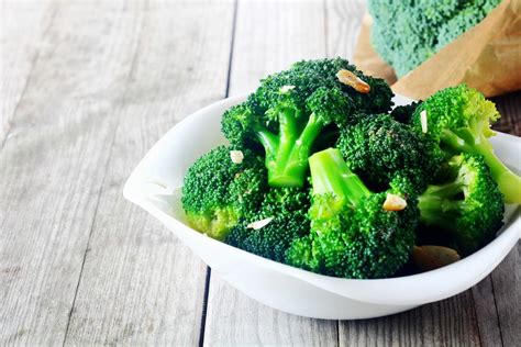 En esta web especializada podrás descubrir las mejores y más ricas recetas con una de las verduras más saludables que existen, el brócoli. 5 Maneras de cocinar el Brócoli - LA COCINA DE GISELE