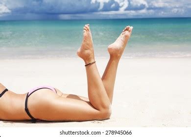 Womans Beautiful Legs On Beach Stock Photo 262782725 Shutterstock