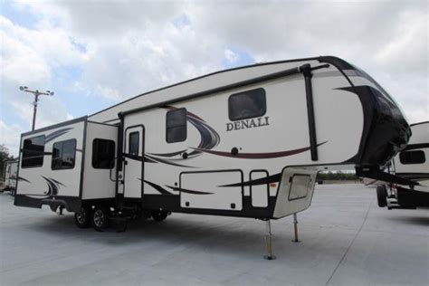 Any price listed excludes sales tax, registration tags, and delivery fees. 2017 DENALI 293RKS FIFTH WHEEL (REAR KITCHEN) (HOUSTON ...