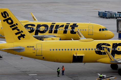 Spirit Airlines Grounds Planes Nationwide Over System Glitch