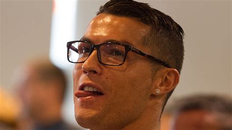 Cristiano Ronaldo Stars In A ‘home Alone Advertisement Managing Madrid