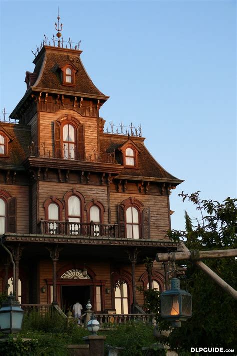 Phantom Manor — Dlp Guide Disneyland Paris Guidebook